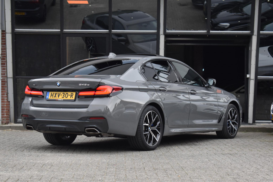 BMW 5 Serie 545e xDrive High Executive M Sport Pano HUD Camera Stuurvw