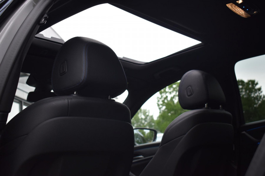 BMW 5 Serie 545e xDrive High Executive M Sport Pano HUD Camera Stuurvw