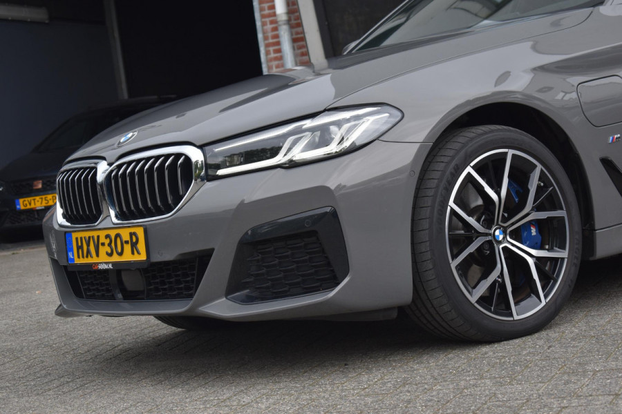 BMW 5 Serie 545e xDrive High Executive M Sport Pano HUD Camera Stuurvw