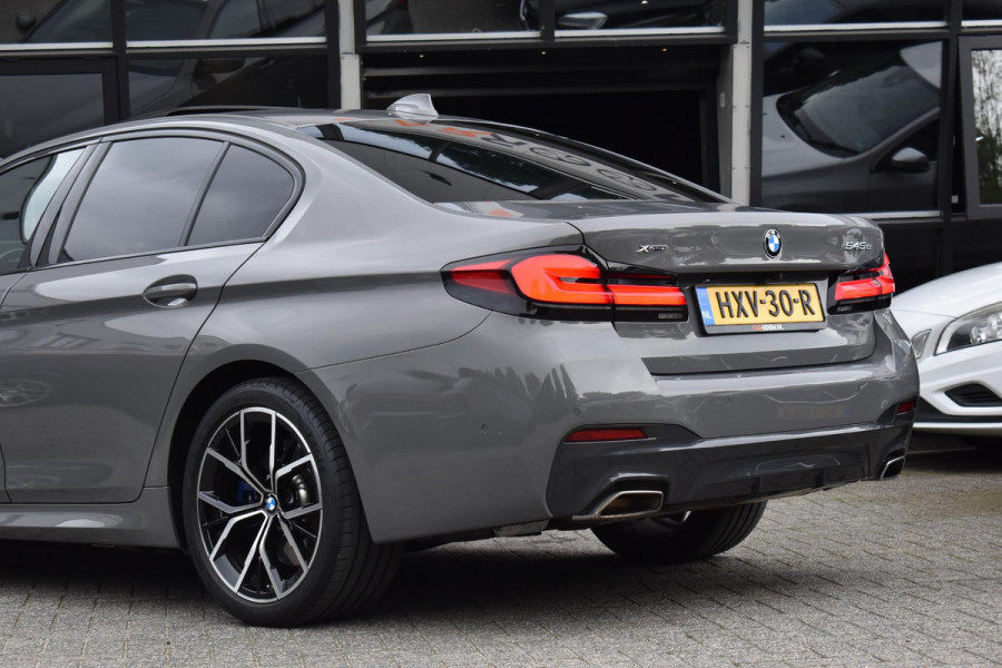 BMW 5 Serie 545e xDrive High Executive M Sport Pano HUD Camera Stuurvw