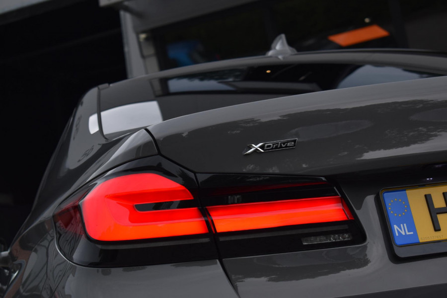 BMW 5 Serie 545e xDrive High Executive M Sport Pano HUD Camera Stuurvw