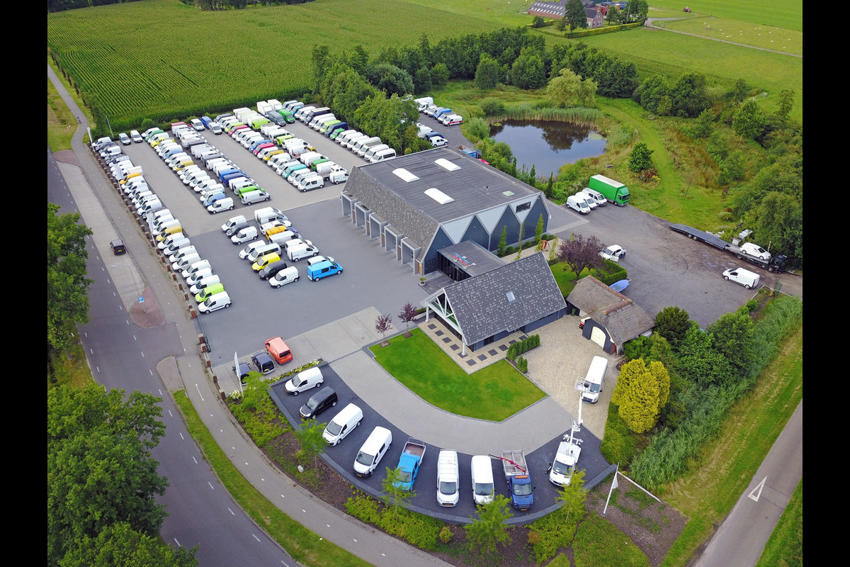 Volkswagen Transporter 2.0TDI L2/H1 Dubbele cabine Euro 6! Volkswagen Transporter 2.0TDI L2/H1 Dubbele cabine Euro 6!