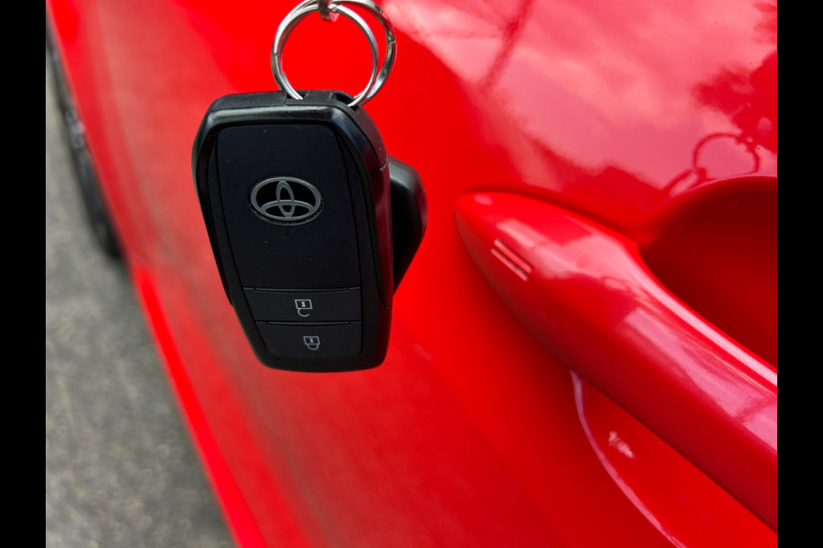Toyota Yaris 1.5 Hybrid Launch Edition Dealer Auto Fabrieksgarantie!