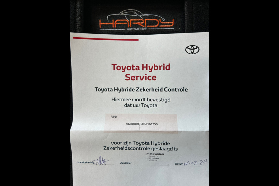 Toyota Yaris 1.5 Hybrid Launch Edition Dealer Auto Fabrieksgarantie!