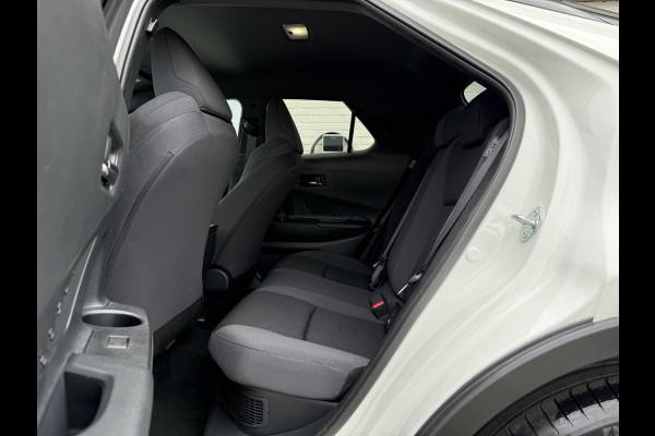 Toyota C-HR 2.0 Hybrid 200 Dynamic Bi-Tone | Navi XL | ACC | Camera | Keyless | LED | 18 inch