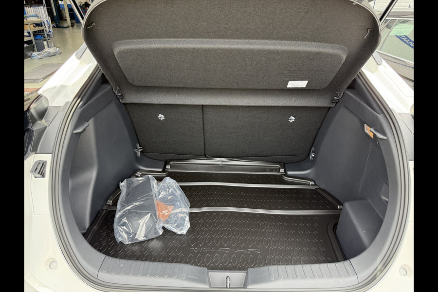 Toyota C-HR 2.0 Hybrid 200 Dynamic Bi-Tone | Navi XL | ACC | Camera | Keyless | LED | 18 inch