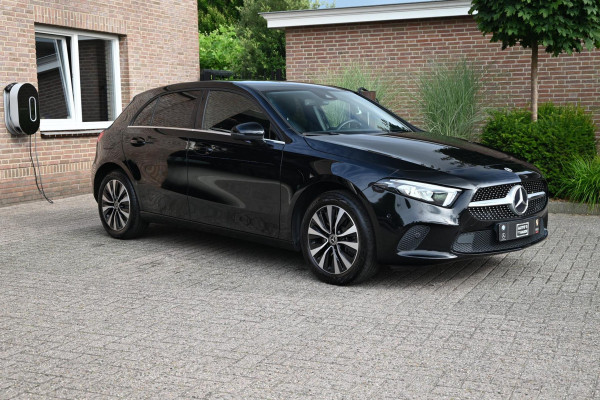 Mercedes-Benz A-Klasse 250 e Business Solution Luxury 218 PK LED Camera Widescreen 17''