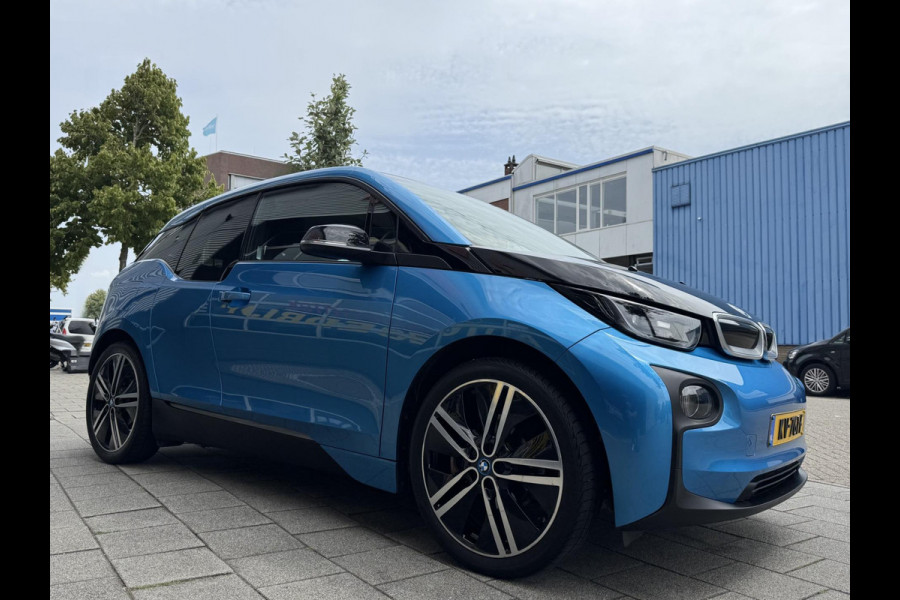 BMW i3 Comfort 94Ah 33 kWh - Navigatie I Airco I Leer I Sport velgen 20 inch I LED I Dealer onderhouden