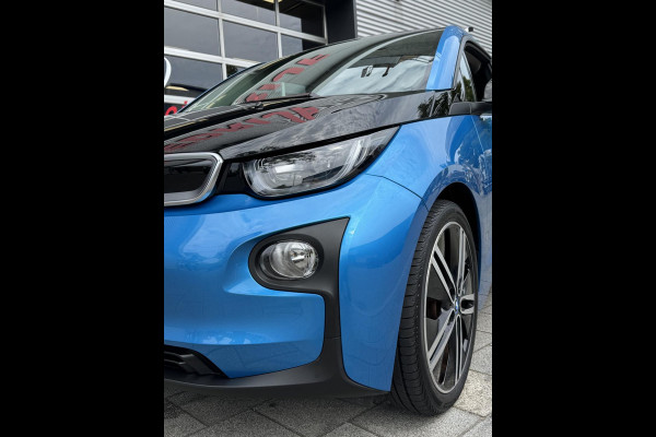 BMW i3 Comfort 94Ah 33 kWh - Navigatie I Airco I Leer I Sport velgen 20 inch I LED I Dealer onderhouden