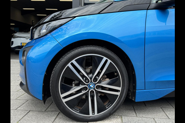 BMW i3 Comfort 94Ah 33 kWh - Navigatie I Airco I Leer I Sport velgen 20 inch I LED I Dealer onderhouden