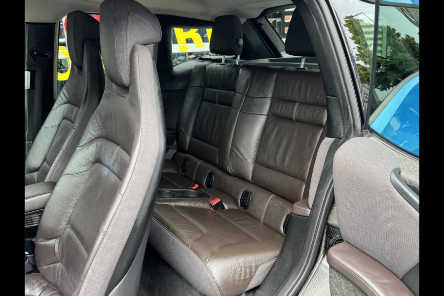 BMW i3 Comfort 94Ah 33 kWh - Navigatie I Airco I Leer I Sport velgen 20 inch I LED I Dealer onderhouden
