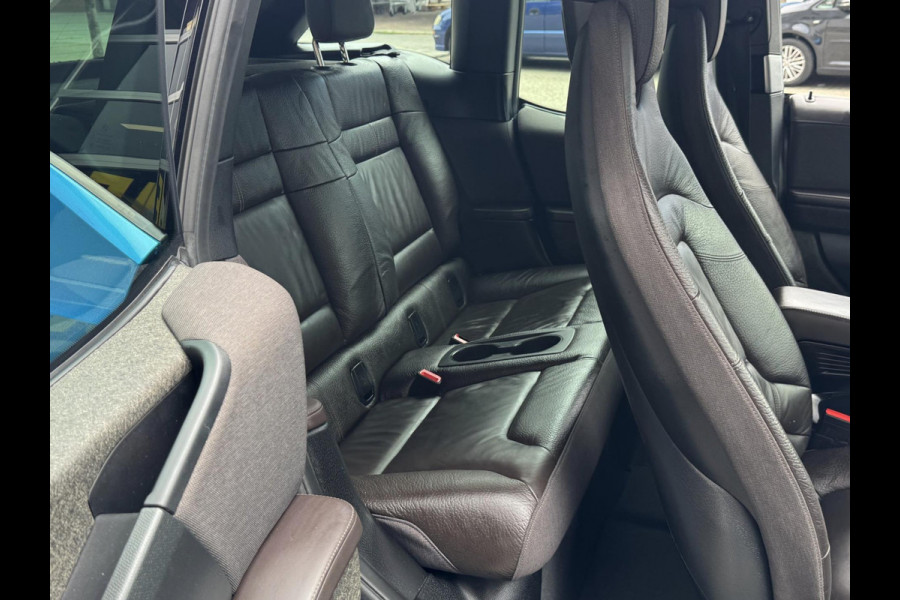 BMW i3 Comfort 94Ah 33 kWh - Navigatie I Airco I Leer I Sport velgen 20 inch I LED I Dealer onderhouden