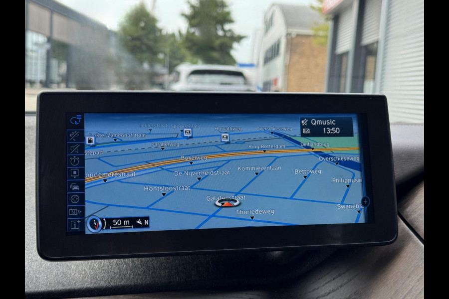 BMW i3 Comfort 94Ah 33 kWh - Navigatie I Airco I Leer I Sport velgen 20 inch I LED I Dealer onderhouden