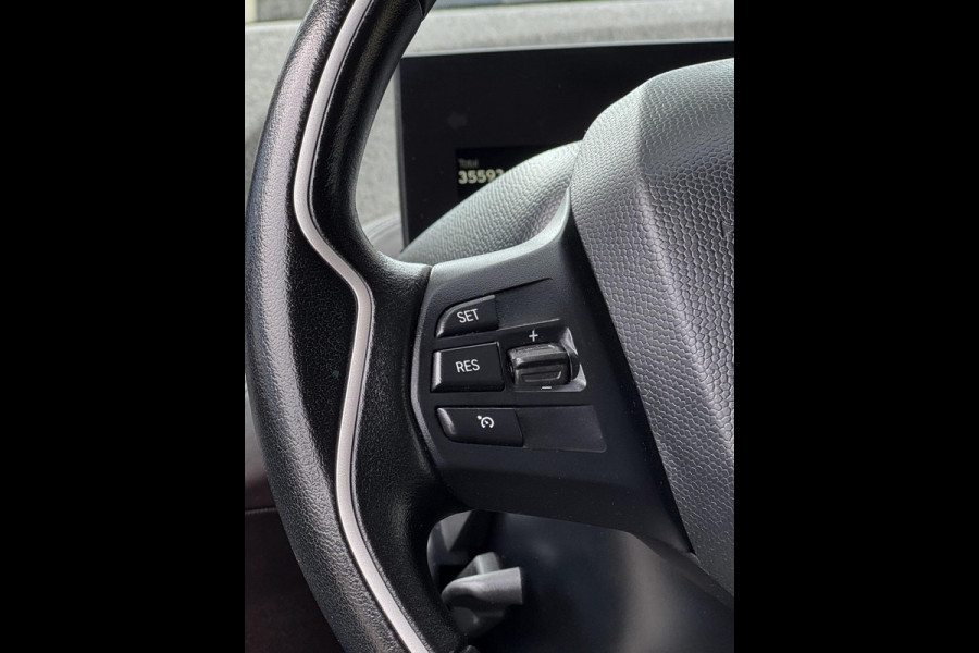 BMW i3 Comfort 94Ah 33 kWh - Navigatie I Airco I Leer I Sport velgen 20 inch I LED I Dealer onderhouden