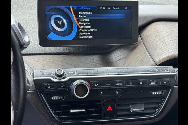 BMW i3 Comfort 94Ah 33 kWh - Navigatie I Airco I Leer I Sport velgen 20 inch I LED I Dealer onderhouden