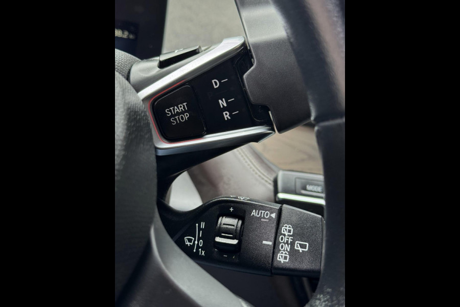 BMW i3 Comfort 94Ah 33 kWh - Navigatie I Airco I Leer I Sport velgen 20 inch I LED I Dealer onderhouden