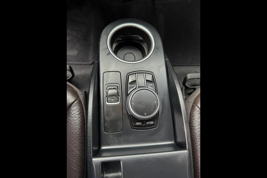 BMW i3 Comfort 94Ah 33 kWh - Navigatie I Airco I Leer I Sport velgen 20 inch I LED I Dealer onderhouden