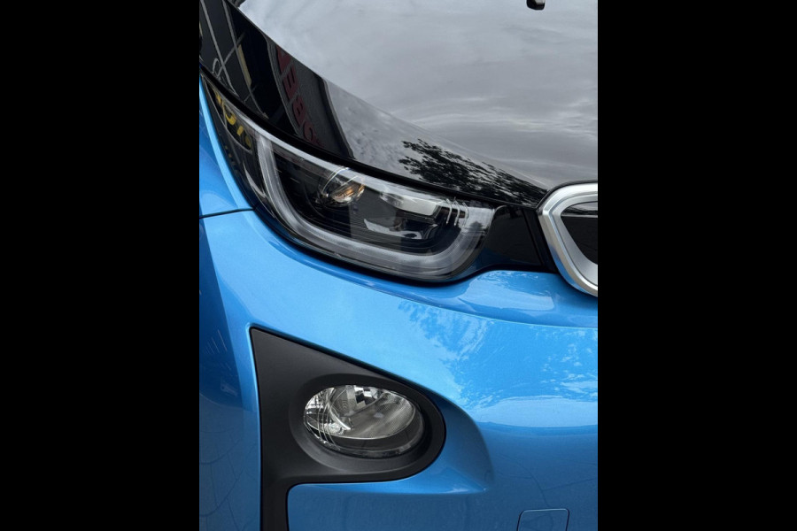 BMW i3 Comfort 94Ah 33 kWh - Navigatie I Airco I Leer I Sport velgen 20 inch I LED I Dealer onderhouden
