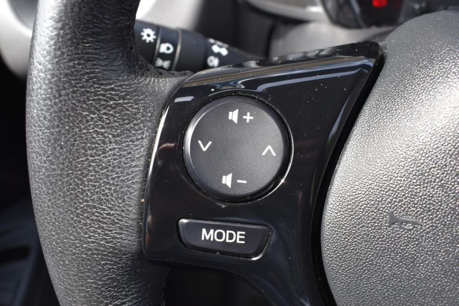 Peugeot 108 1.0 e-VTi Active 5-drs / Airco / Mistlampen / Getint glas /