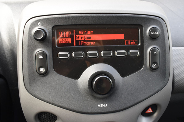Peugeot 108 1.0 e-VTi Active 5-drs / Airco / Mistlampen / Getint glas /