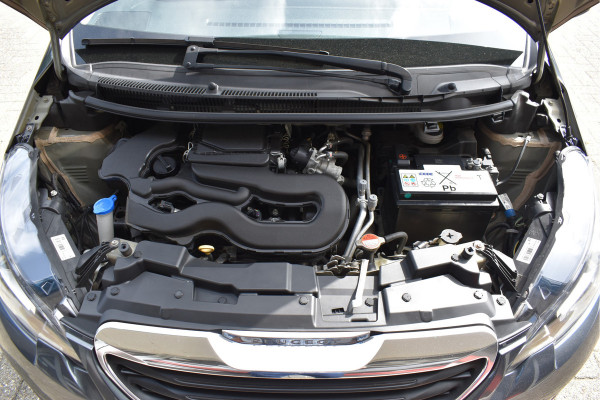 Peugeot 108 1.0 e-VTi Active 5-drs / Airco / Mistlampen / Getint glas /