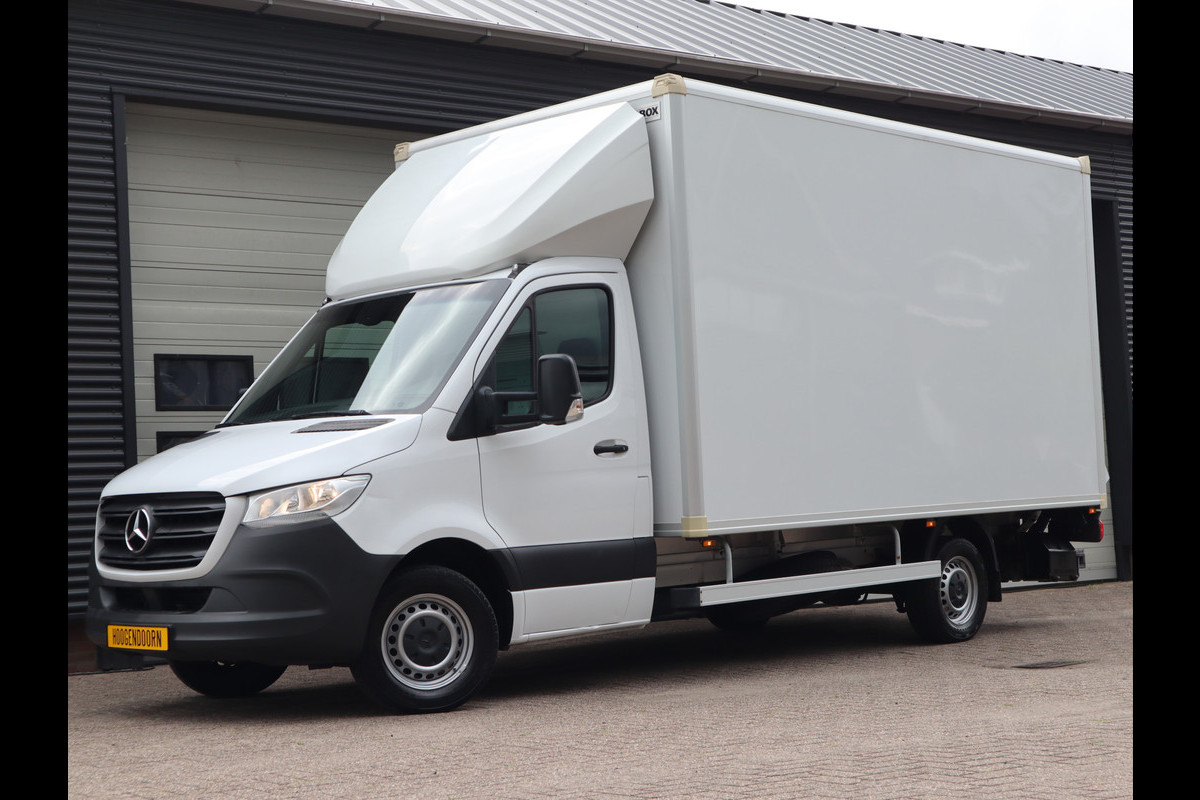 Mercedes-Benz Sprinter CDI Bakwagen - Laadklep - Marge - MBUX - 233 cm HOOG Mercedes-Benz Sprinter CDI Bakwagen - Laadklep - Marge - MBUX - 233 cm HOOG
