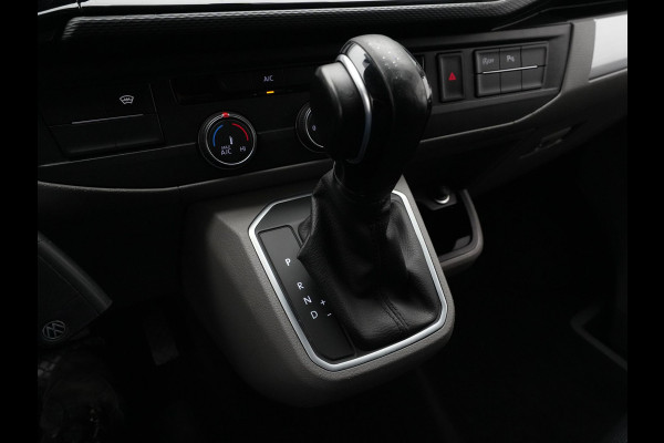 Volkswagen Transporter 2.0 TDI 150pk DSG L1H1 28 Bulli Navigatie Leder Led Acc Pdc Carplay