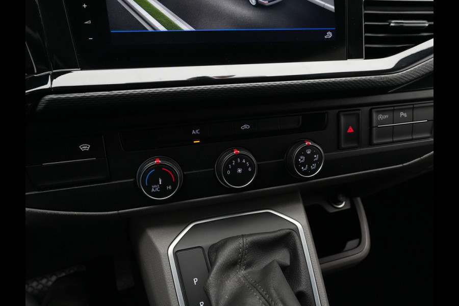 Volkswagen Transporter 2.0 TDI 150pk DSG L1H1 28 Bulli Navigatie Leder Led Acc Pdc Carplay