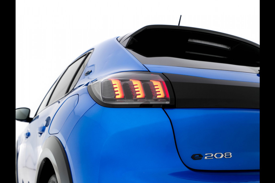 Peugeot e-208 EV GT Pack 50 kWh [ 3-Fase ] (INCL-BTW) *FULL-LED | DIGI-COCKPIT | BLINDSPOT | CAMERA | LEATHER-ALCANTARA | NAVI-FULLMAP | LANE-ASSIST | KEYLESS | DAB | CCS-FASTLOADER | HEATED-SPORTSEATS | AMBIENT-LIGHT | 17"ALU*
