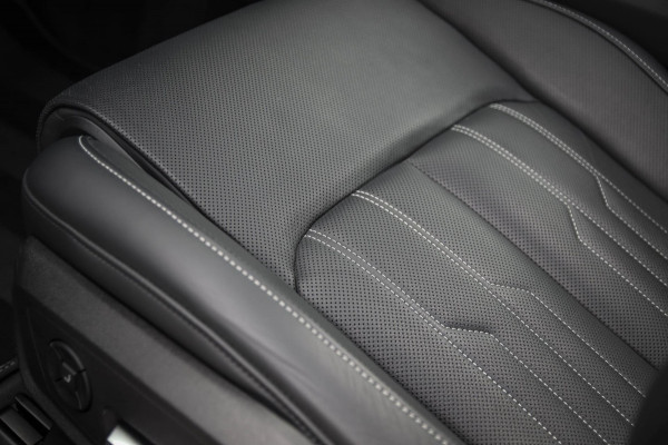 Audi A6 Avant 55 TFSI e Quattro Competition S line Edition 367pk Automaat|Panoramadak|Virtual Cockpit|Leder+Memory|HD Matrix|Black