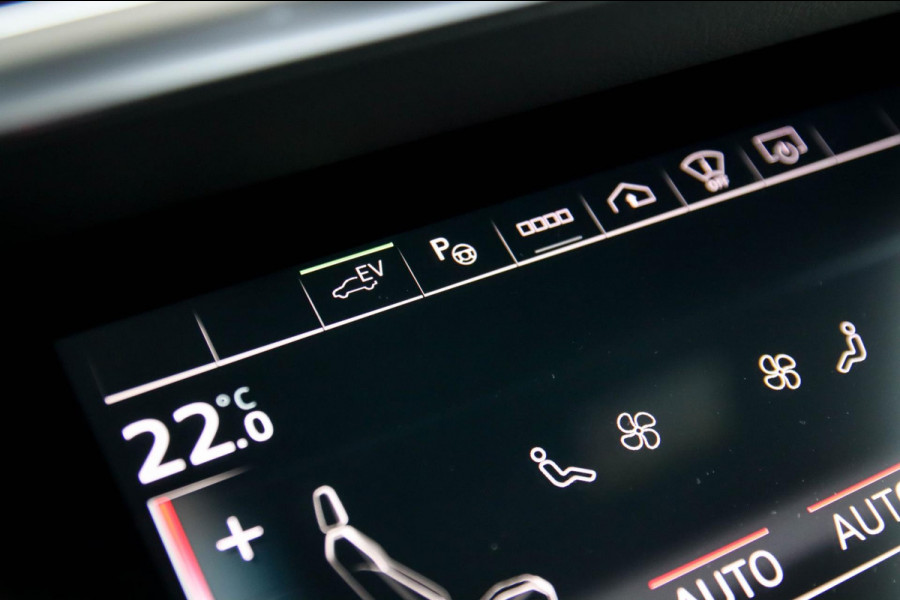 Audi A6 Avant 55 TFSI e Quattro Competition S line Edition 367pk Automaat|Panoramadak|Virtual Cockpit|Leder+Memory|HD Matrix|Black