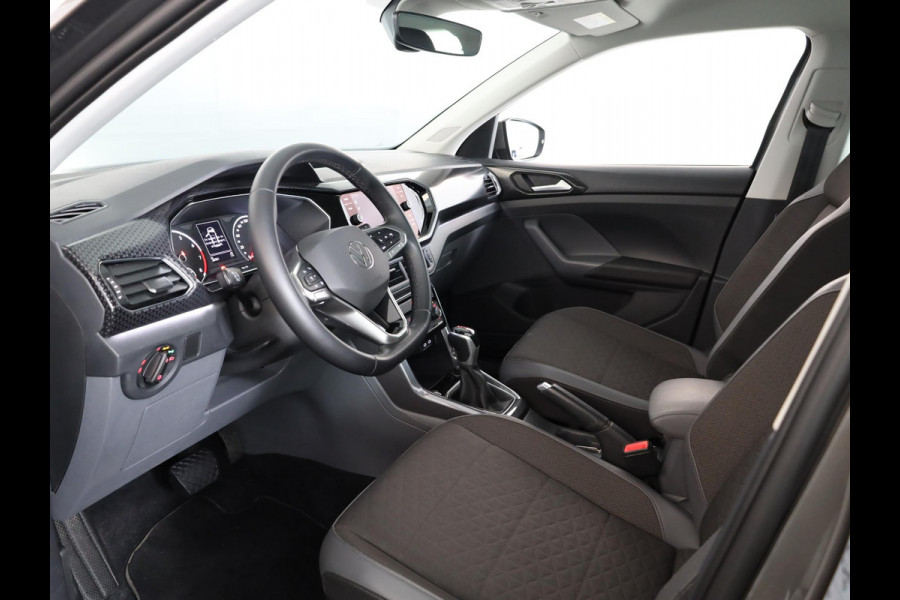 Volkswagen T-Cross 1.0 TSI Style 110 pk Automaat (DSG) | Navigatie | Parkeersensoren | Achteruitrijcamera | Adaptieve cruise control | LED koplampen |