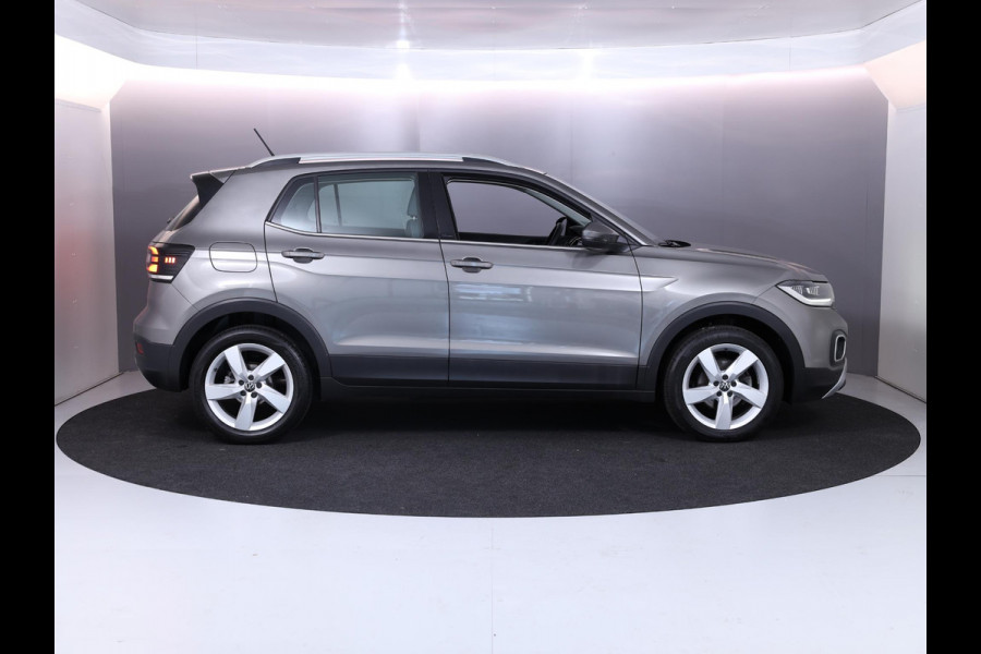 Volkswagen T-Cross 1.0 TSI Style 110 pk Automaat (DSG) | Navigatie | Parkeersensoren | Achteruitrijcamera | Adaptieve cruise control | LED koplampen |