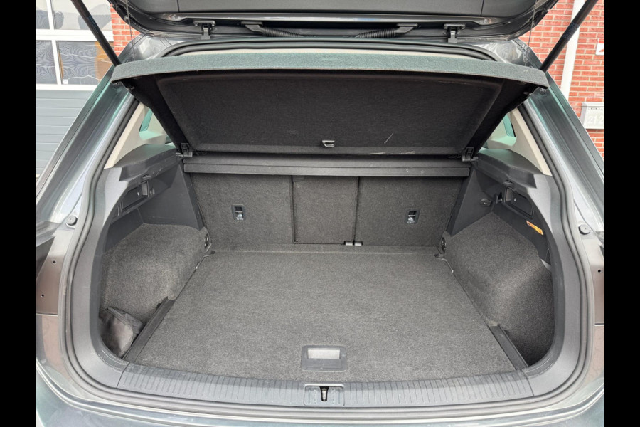 Volkswagen Tiguan 1.5 TSI Highline LED ACC Pano Lane Carplay