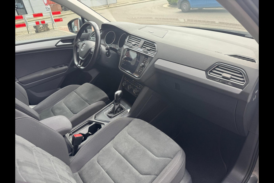 Volkswagen Tiguan 1.5 TSI Highline LED ACC Pano Lane Carplay