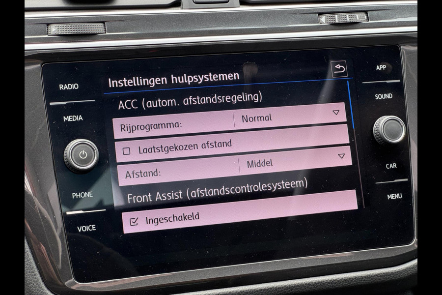Volkswagen Tiguan 1.5 TSI Highline LED ACC Pano Lane Carplay
