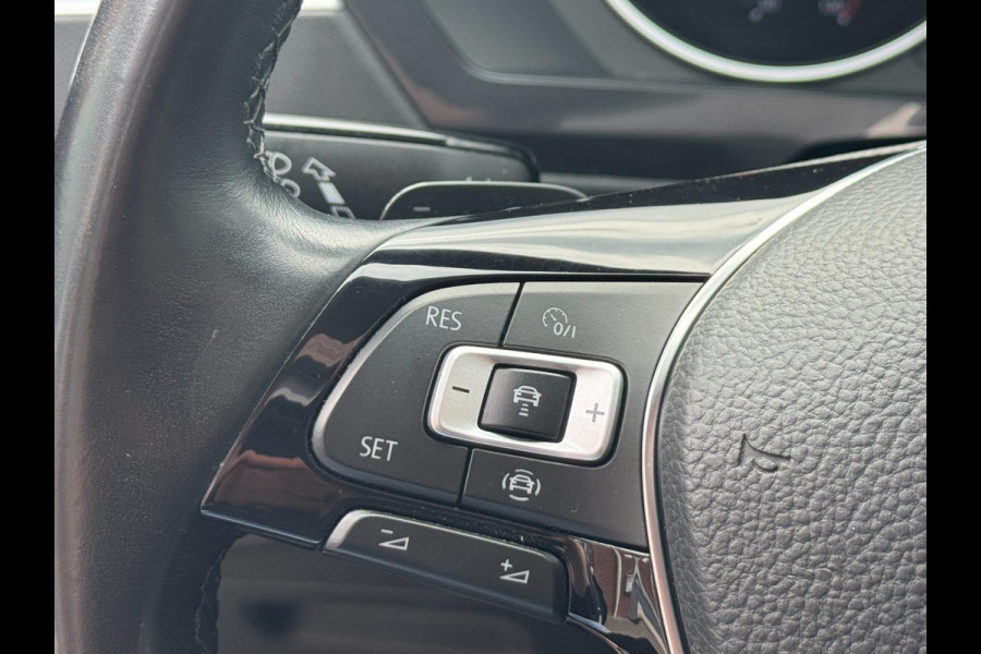 Volkswagen Tiguan 1.5 TSI Highline LED ACC Pano Lane Carplay