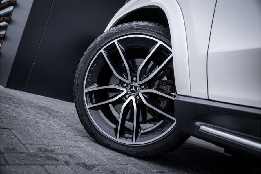 Mercedes-Benz GLE GLE350 e 4MATIC Premium Plus - AMG l Panorama l Luchtv. l 22'' l HUD l ACC