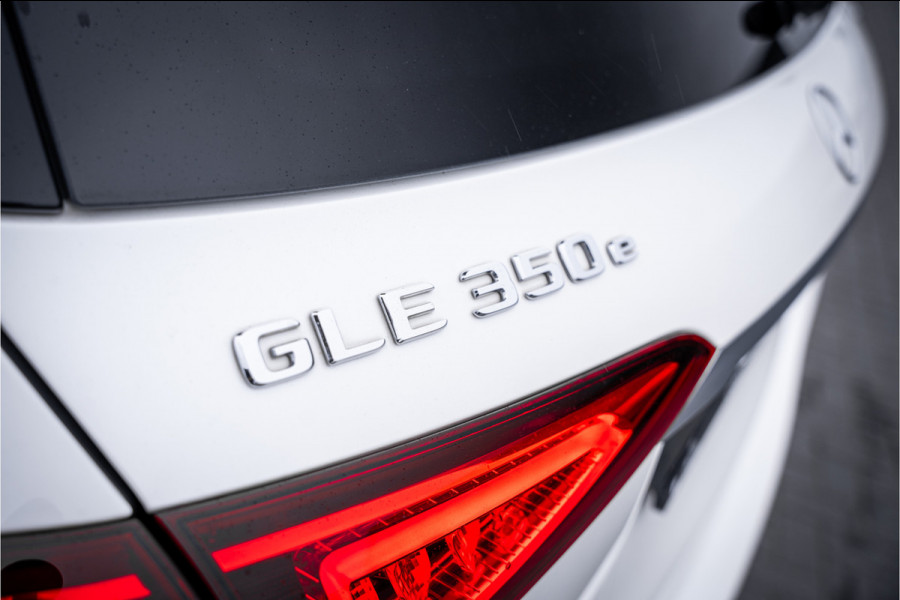 Mercedes-Benz GLE GLE350 e 4MATIC Premium Plus - AMG l Panorama l Luchtv. l 22'' l HUD l ACC