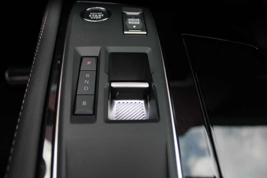 Peugeot 508 SW 1.6 HYbrid 225PK GT ** NIEUW MODEL** | NAVIGATIE |PANORAMISCH SCHUIFDAK|KOPLAMPEN MATRIX LED | NIGHTVISION | WEGKLAPBARE TREKHAAK |BEKLEDING LEDER/ALCATARA MISTRAL |COMFORTSTOELEN MET VERSTELBARE NEUS EN ELEKTRISCHVERSTELBARE HELLINGSHOEK|STOELVERWARMING |DRAADLOOS APPLE CARPLAY/ANDROID AUTO | NIGHT VISION PACK | ADAPTIEF ONDERSTEL|7,4 KW LADEN| 19'' AUGUSTA LICHTMETALEN VELGEN | HIFI FOCAL| ADAPTIEVE CRUISECONTROL | HANDSFREE ELEKTRISCH BEDIENBARE ACHTERKLEP|ALARMSYSTEEM AF FABRIEK|DONKER GETINTE ACHTERRUITEN |