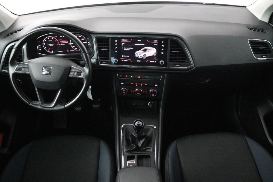 Seat Ateca 1.0 EcoTSI Style Business Intense (PARKEERSENSOREN, CRUISE CONTROL, NAVIGATIE, CARPLAY, NL-AUTO, GOED ONDERHOUDEN)