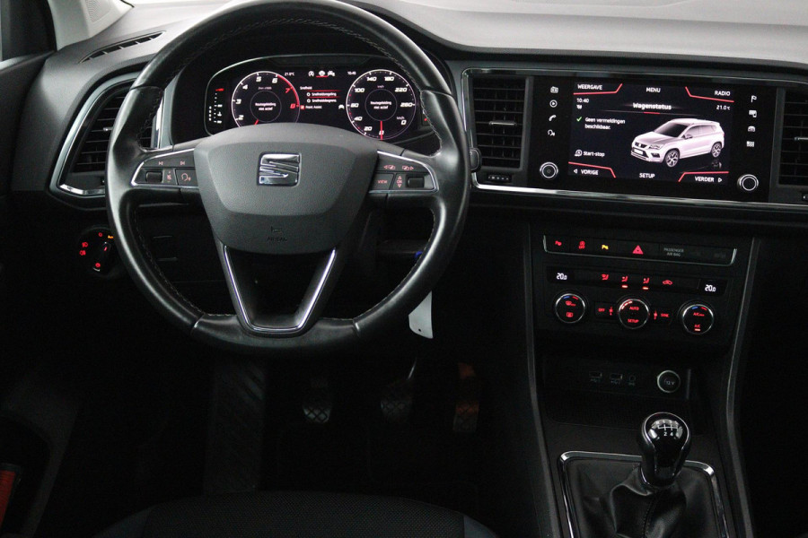 Seat Ateca 1.0 EcoTSI Style Business Intense (PARKEERSENSOREN, CRUISE CONTROL, NAVIGATIE, CARPLAY, NL-AUTO, GOED ONDERHOUDEN)
