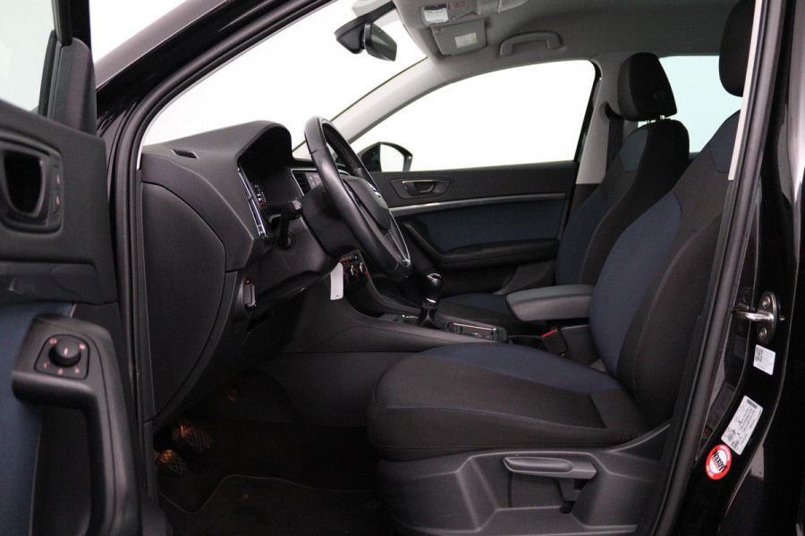 Seat Ateca 1.0 EcoTSI Style Business Intense (PARKEERSENSOREN, CRUISE CONTROL, NAVIGATIE, CARPLAY, NL-AUTO, GOED ONDERHOUDEN)
