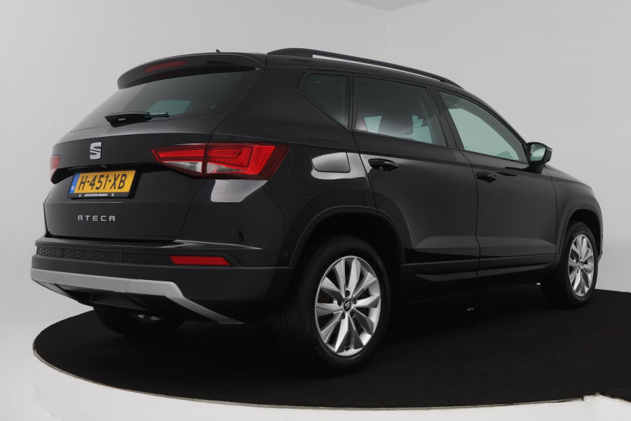 Seat Ateca 1.0 EcoTSI Style Business Intense (PARKEERSENSOREN, CRUISE CONTROL, NAVIGATIE, CARPLAY, NL-AUTO, GOED ONDERHOUDEN)