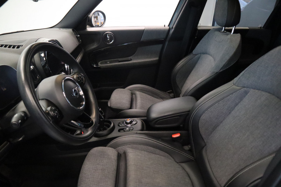 MINI Countryman 1.5 Cooper Business Edition Panoramadak Navigatie Full-led