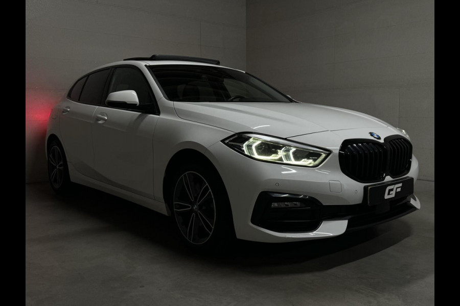 BMW 1-serie 118i Sport Pano Virtual Carplay Sfeer Cruise NAP