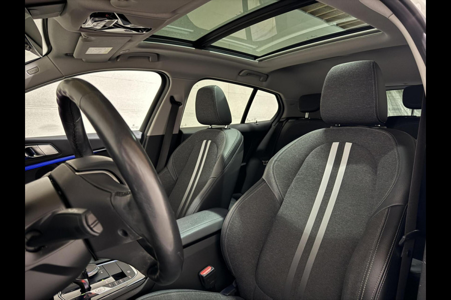 BMW 1-serie 118i Sport Pano Virtual Carplay Sfeer Cruise NAP