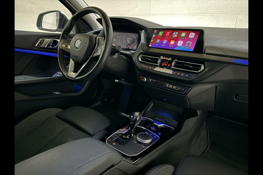 BMW 1-serie 118i Sport Pano Virtual Carplay Sfeer Cruise NAP