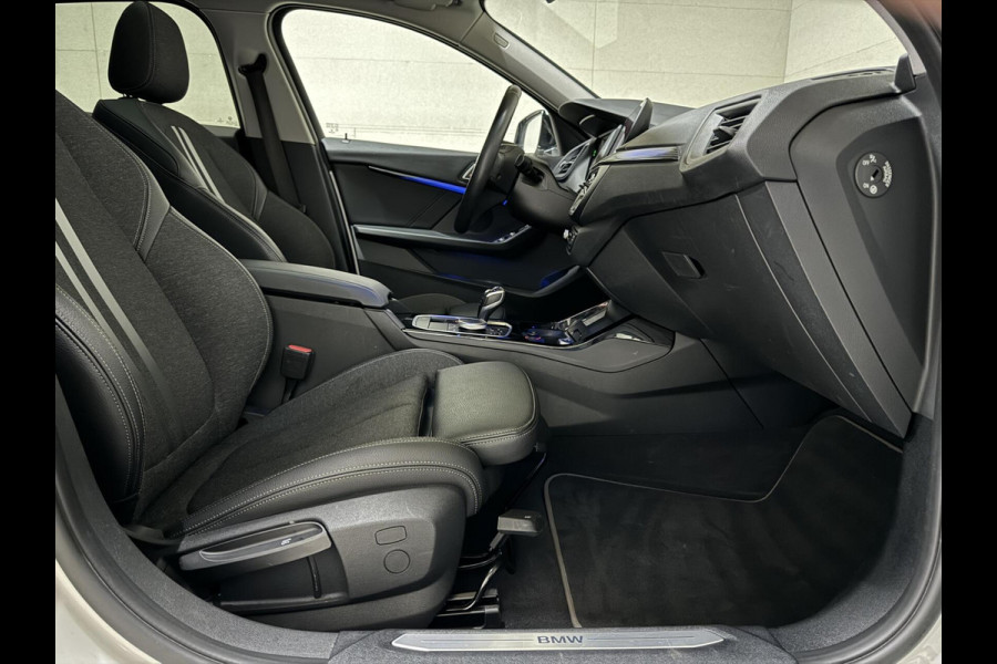 BMW 1-serie 118i Sport Pano Virtual Carplay Sfeer Cruise NAP