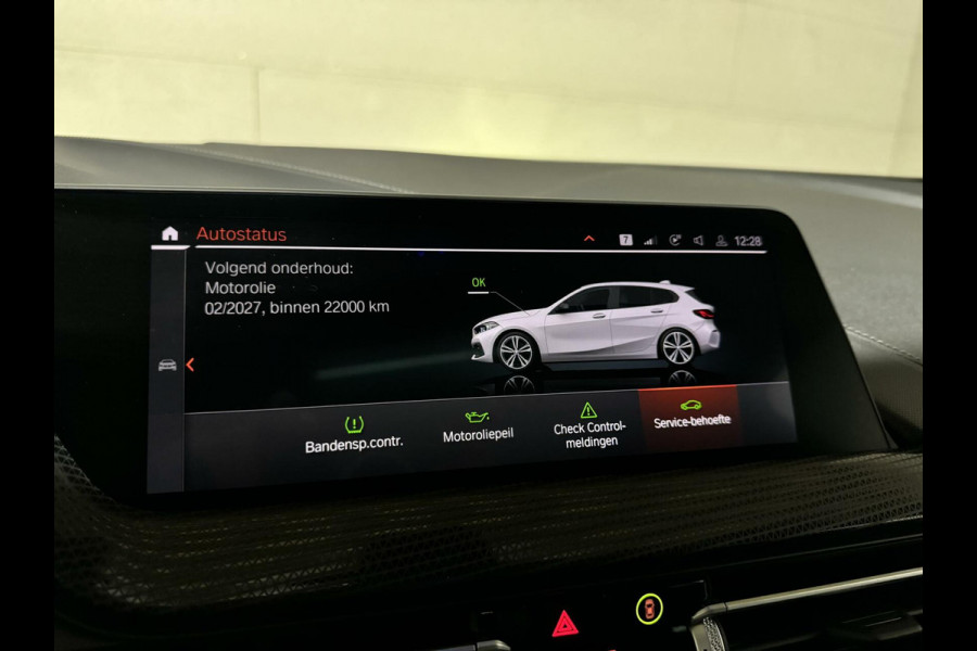 BMW 1-serie 118i Sport Pano Virtual Carplay Sfeer Cruise NAP